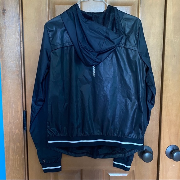 Under Armour Jacket - Picture 2 of 6